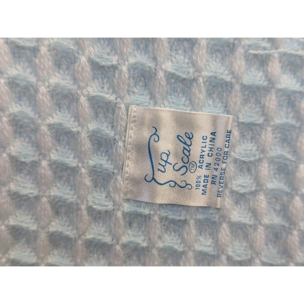 Up Scale Blue Acrylic Baby Blanket‎